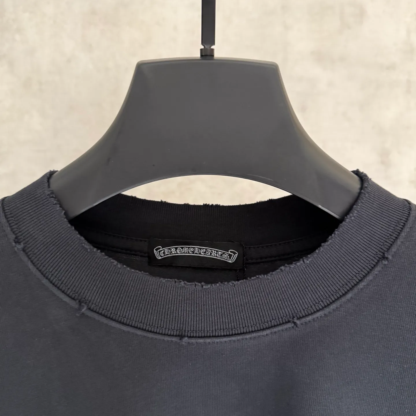 🅿️340 [Strict quality control] CH Croixin's new long-sleeved sweatshirt T-shirt. Heavy 340g double yarn fabric. Wash the whole garment twice. Frayed and torn on all four sides. Heavy fabric. The neckline is made of icy Solona. Loose fit. Deep, wide and stylish. No deformation or shrinkage. Color: 3 colors, black, white and gray. Size: M-2xl